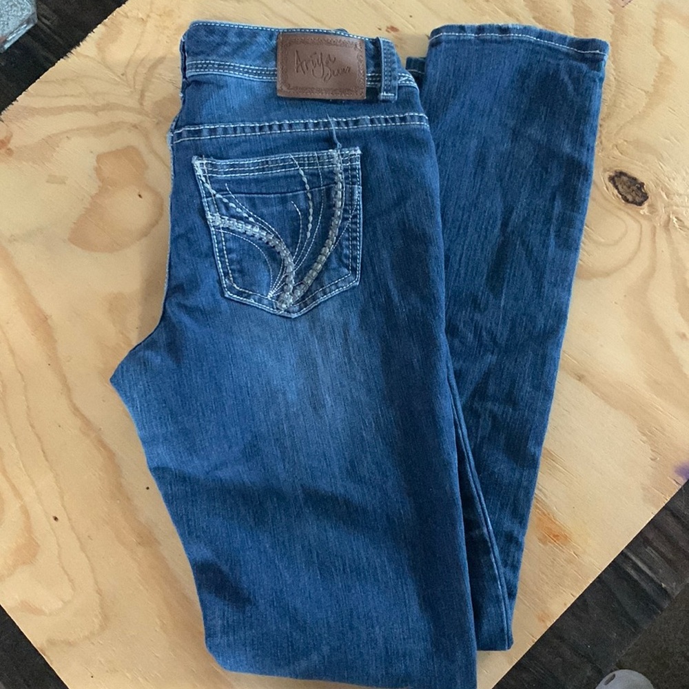 Ariya jeans